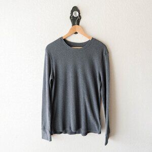 Arizona Jeans Size Large Gray Waffle Knit Long Sleeve Thermal Layering Tee
